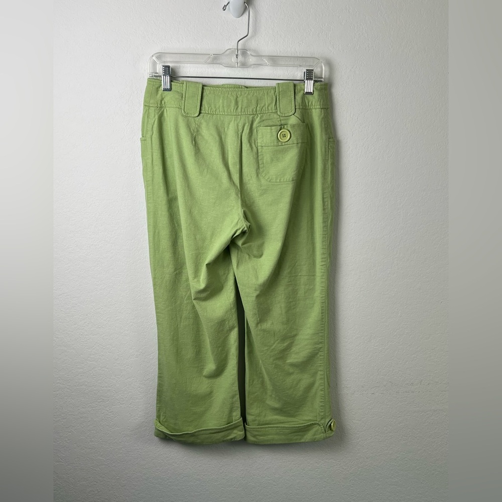 Dalia Lime Green Big Button Linen Blend Capri Pants